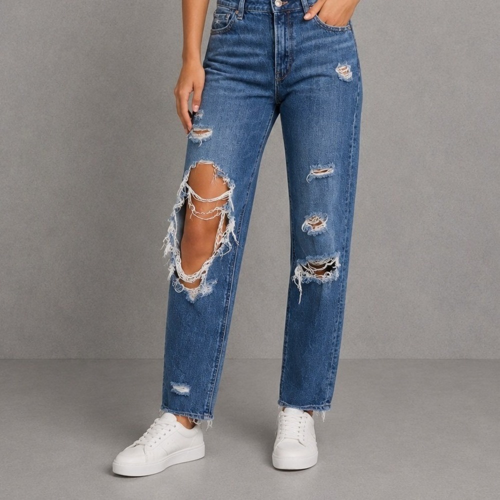 American Eagle Strigid Jeans Medium Wash Distressed Floral Embroidered Size 8